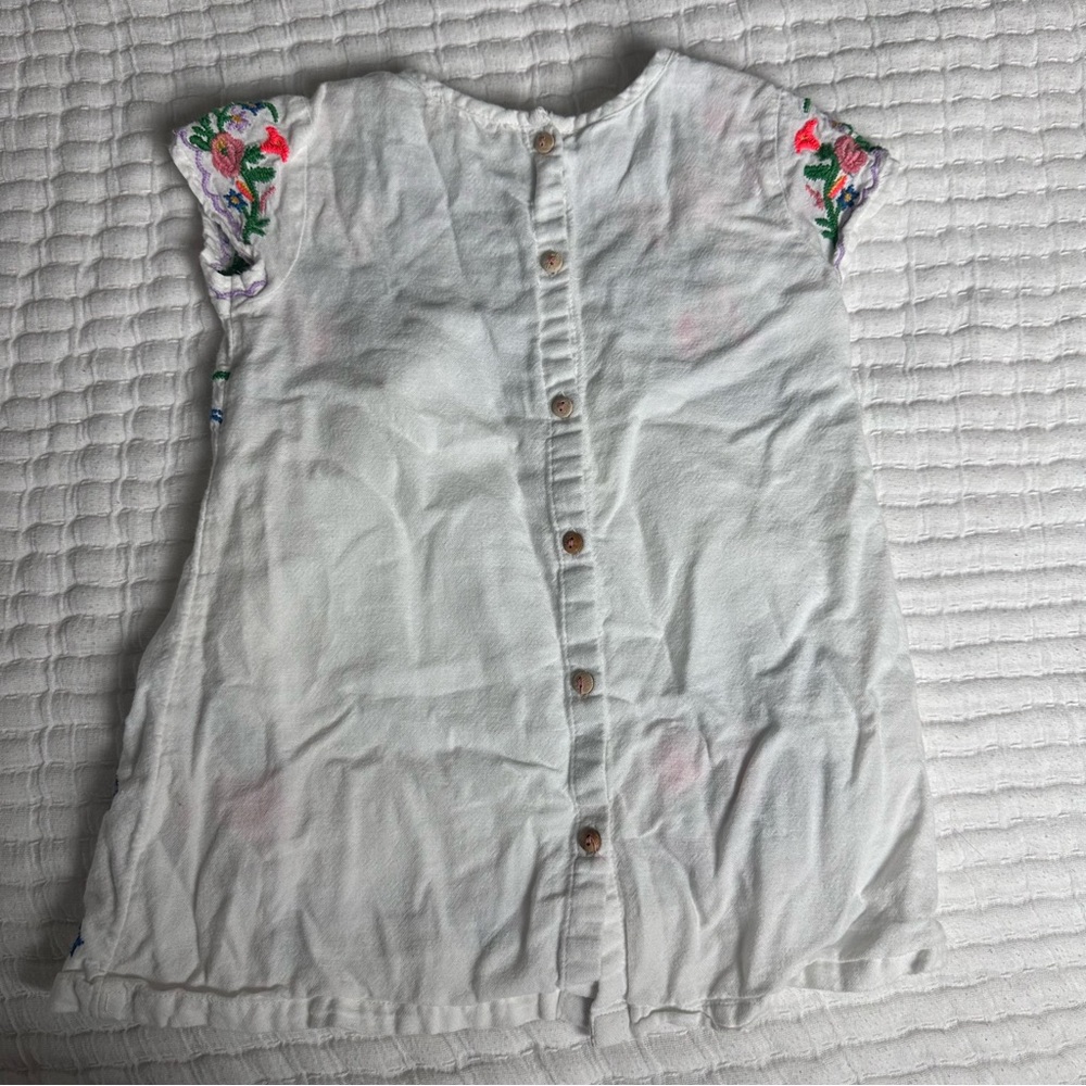 Zara Baby Girl (2/3 98 cm) Embroidered Dress- White Short Sleeve Flowy Light - Picture 3 of 4